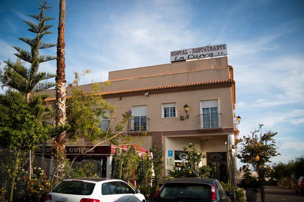 Hostal Restaurante La Curva Adra Exterior photo